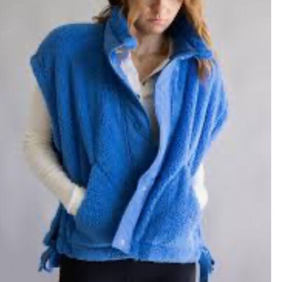 NWT Free People Movement Scout It Out Fleece Vest • Oversized• Side Bows • Blue - Picture 2 of 16